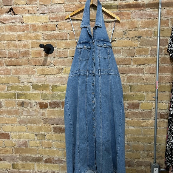 Stylish GAP NWT Blue Denim Halter Midi Dress - Picture 4 of 8